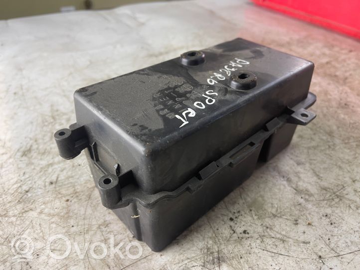 Mitsubishi Pajero Sport I Consolle centrale del vano portaoggetti Mr471858