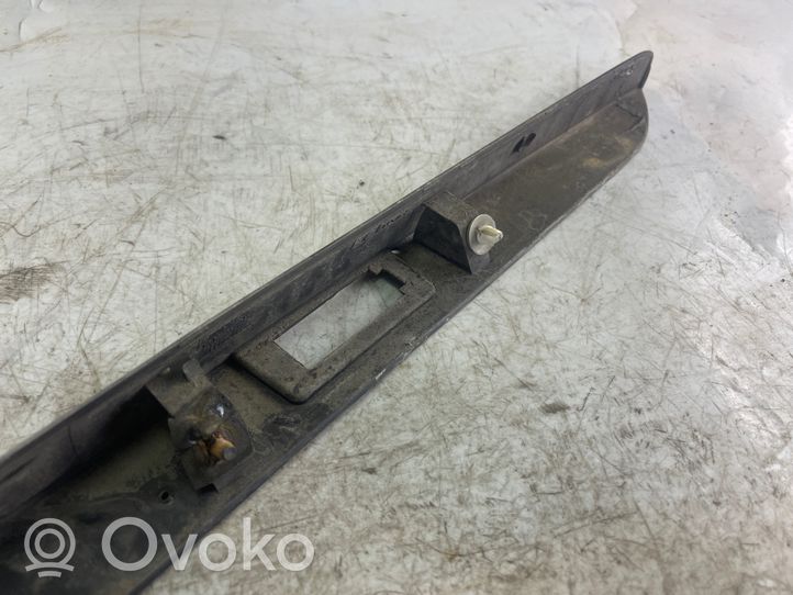 Mercedes-Benz Vito Viano W639 Takaluukun rekisterikilven valon palkki A6397432430