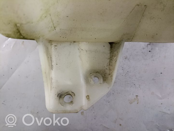 Mitsubishi Grandis Бачок оконной жидкости HLC37053