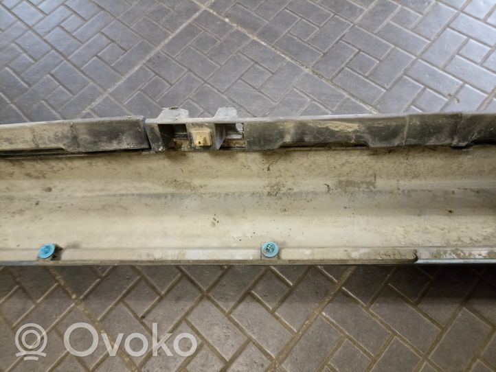 Mitsubishi Grandis Sill MN145462