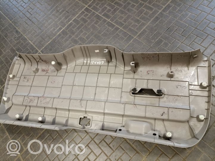 Mitsubishi Grandis Verkleidung Abdeckung Heckklappe Kofferraumdeckel MR576115