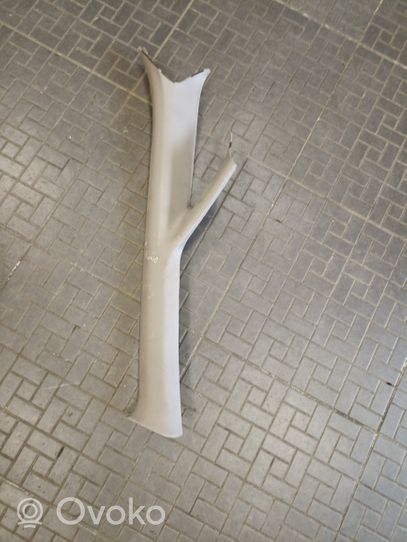 Mitsubishi Grandis (A) Revêtement de pilier MR576065