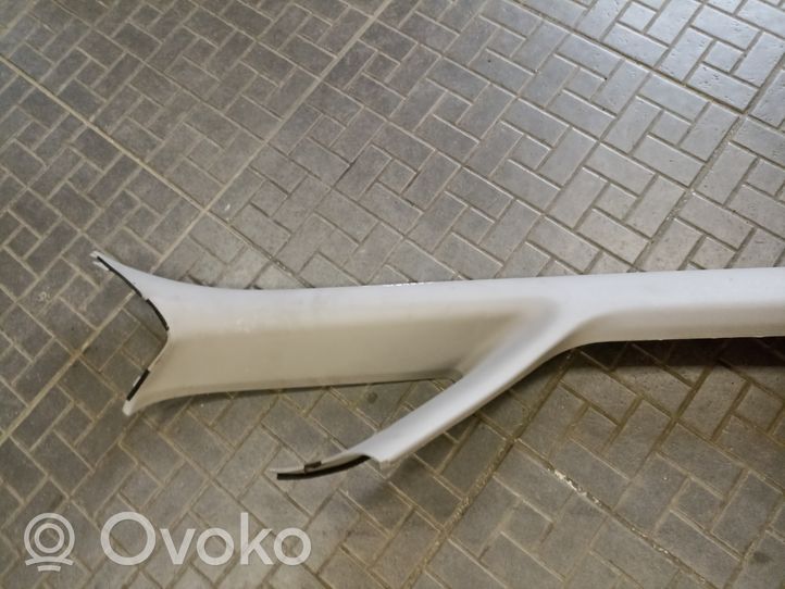 Mitsubishi Grandis Osłona słupka szyby przedniej / A MN134246