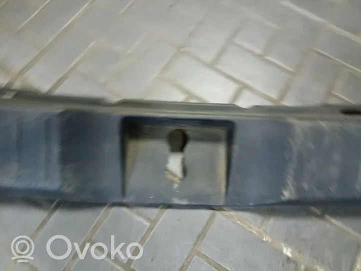 Toyota Corolla Verso AR10 Bagažinės slenksčio apdaila 647160F010