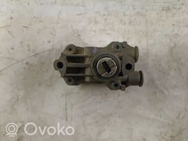 Suzuki Grand Vitara I Pompe d'injection de carburant à haute pression A6110900350