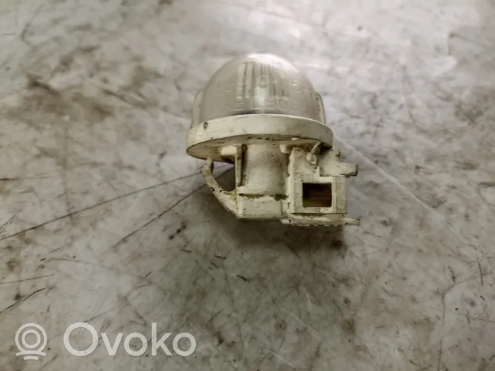 Suzuki Grand Vitara II Lampa oświetlenia tylnej tablicy rejestracyjnej 3591075F1