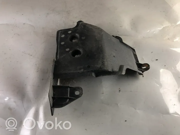 Toyota Auris 150 Osłona dolna silnika 5762802020