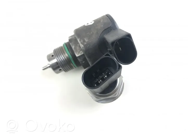 Volkswagen Crafter Regulator ciśnienia paliwa 28523501