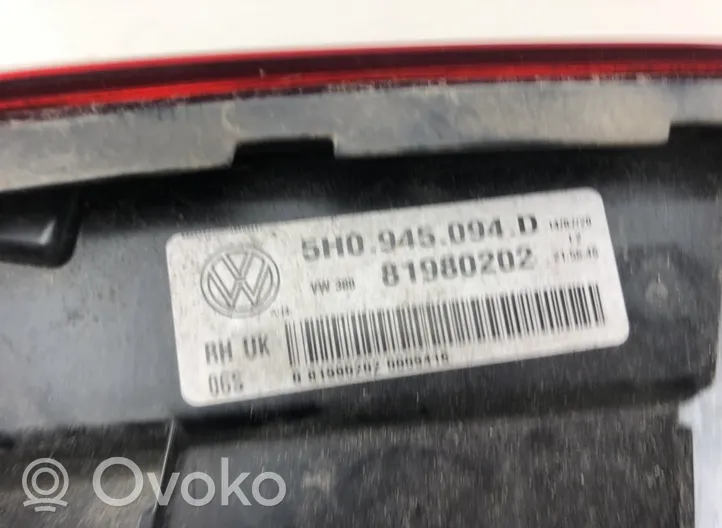 Volkswagen Golf VIII Galinis žibintas dangtyje 5H0945094D