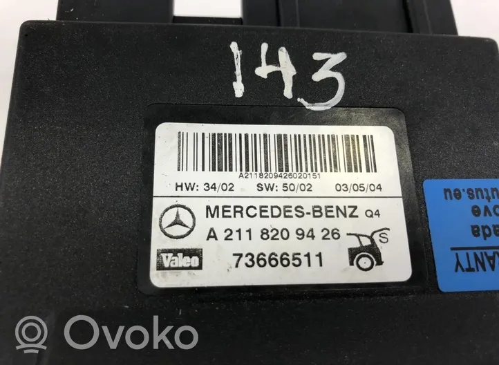 Mercedes-Benz E W211 Bagažinės dangčio valdymo blokas 73666511