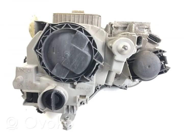 Mercedes-Benz SL R230 Lampa przednia 0301176476