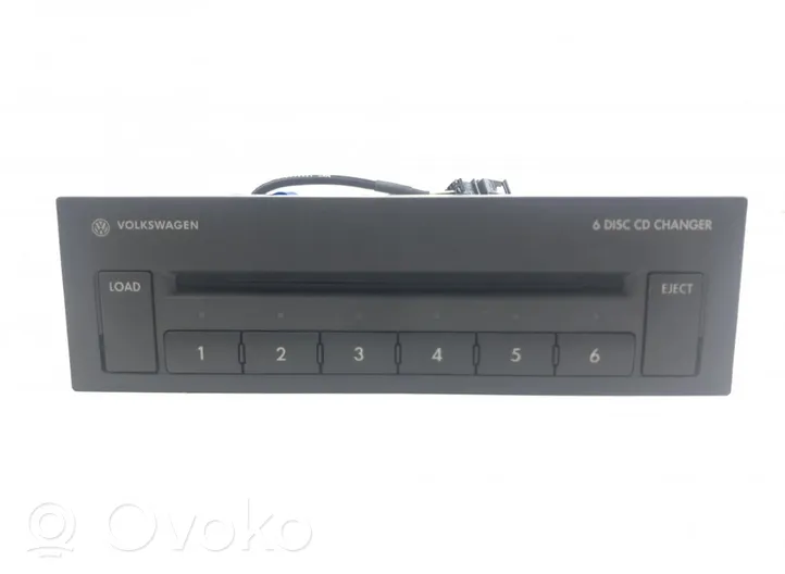 Volkswagen PASSAT B6 CD/DVD changer 3C0035110