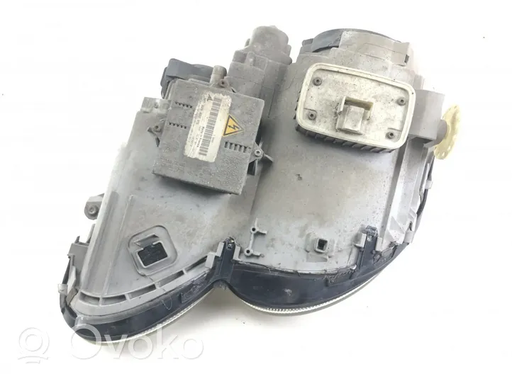 Mercedes-Benz SL R230 Lampa przednia 0301176476