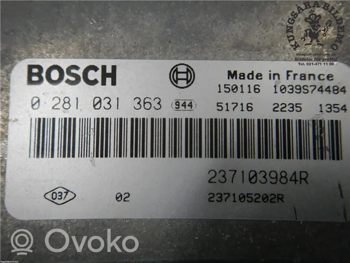Opel Vivaro Variklio valdymo blokas 0281031363