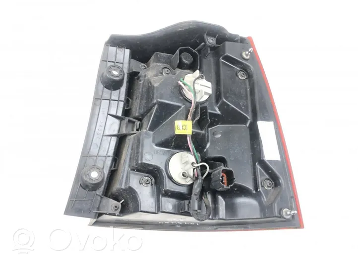 KIA Sorento Luci posteriori 924012P540