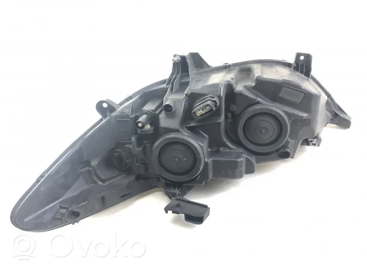 Ford Mondeo MK V Lampa przednia 2284960