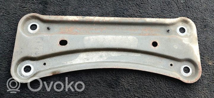 Volvo S80 Muffler mount bracket/holder 