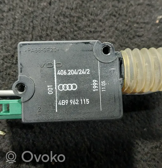 Audi A6 S6 C5 4B Takaluukun/tavaratilan lukon vastakappale 4B9962115