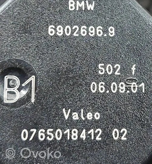 BMW X5 E53 Silniczek nagrzewnicy 69026969