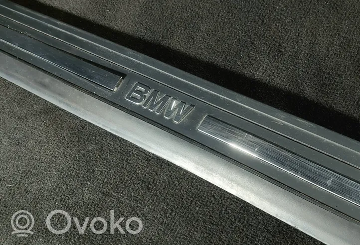 BMW 5 E39 Priekinio slenksčio apdaila (išorinė) 51478159931