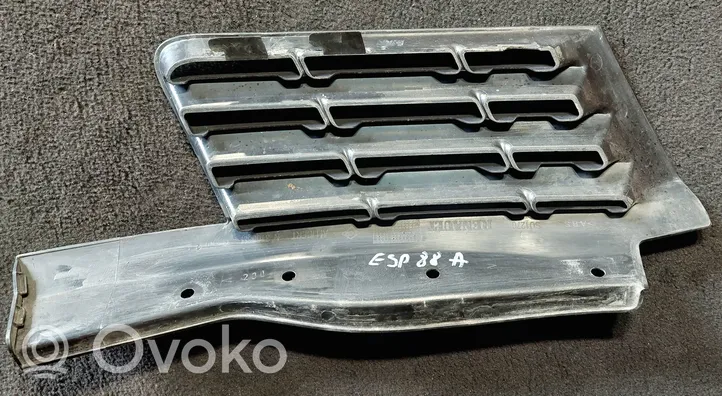 Renault Espace IV Grille calandre de capot 