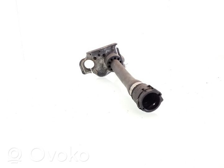 BMW 5 E60 E61 Tubo flessibile del liquido di raffreddamento del motore 64216912735