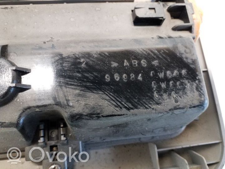 Subaru Forester SF Innenraumbeleuchtung vorne 96984