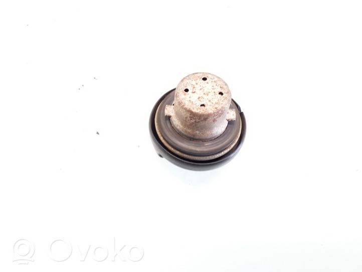 Audi 80 90 B2 Fuel tank filler cap 