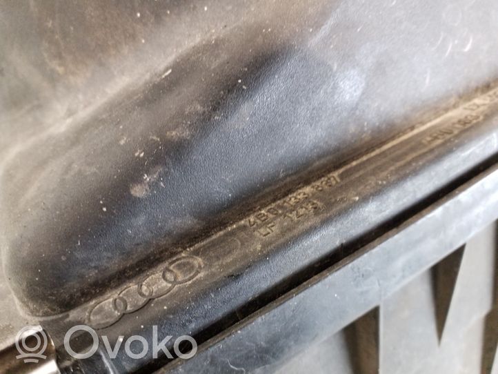 Audi A6 S6 C5 4B Obudowa / Osłona mikrofiltra kabinowego 4B0133837