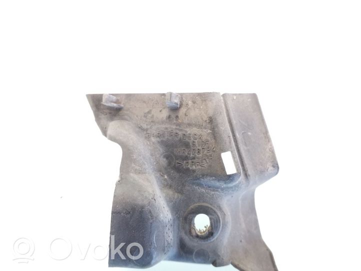 Mitsubishi Pajero Altra parte interiore MR478794