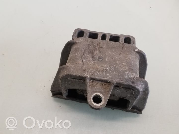 Volkswagen Bora Support, suspension du moteur 1J0199555