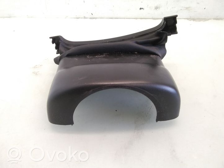 Volkswagen Polo IV 9N3 Rivestimento del piantone del volante 6Q0858565