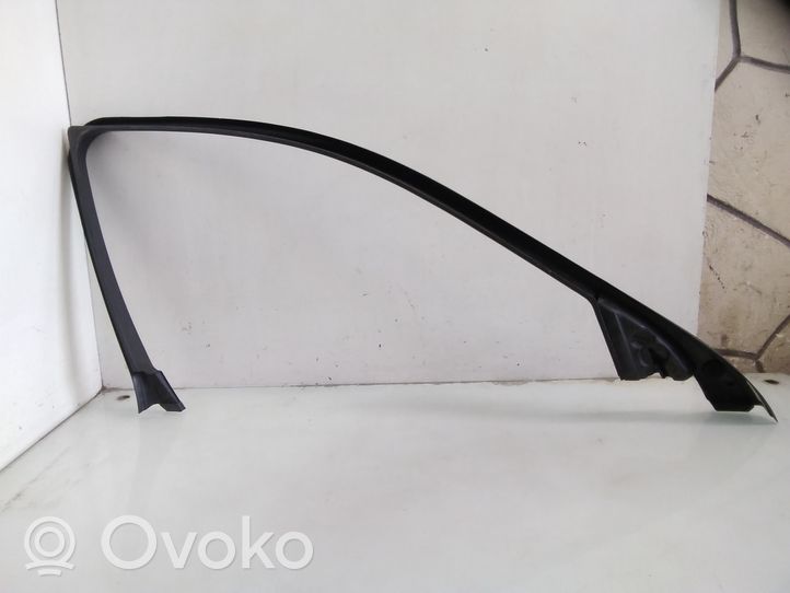 BMW 5 E60 E61 Moulures des vitres de la porte avant 51357033630