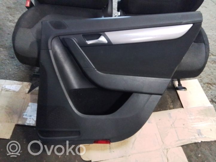 Volkswagen PASSAT B7 Set di rivestimento sedili e portiere 