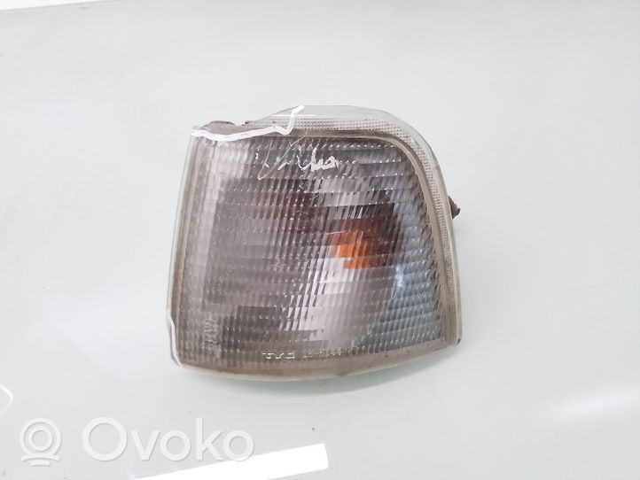 Audi 80 90 S2 B4 Etusuuntavilkku 010288