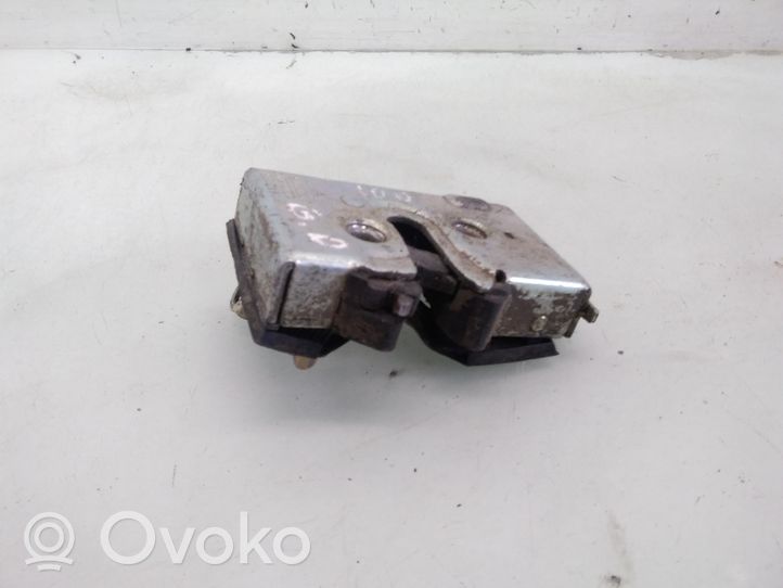 Audi 200 Rear door lock 