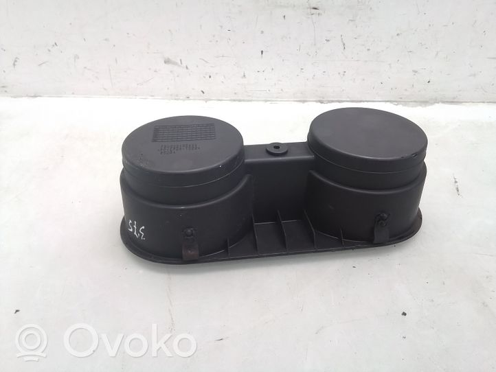 Land Rover Freelander Cup holder front 