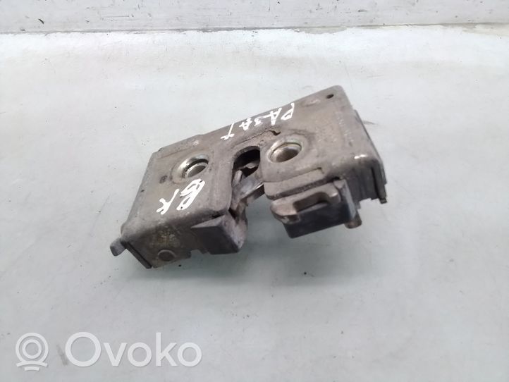 Volkswagen PASSAT B4 Etuoven lukko 3A1857228A