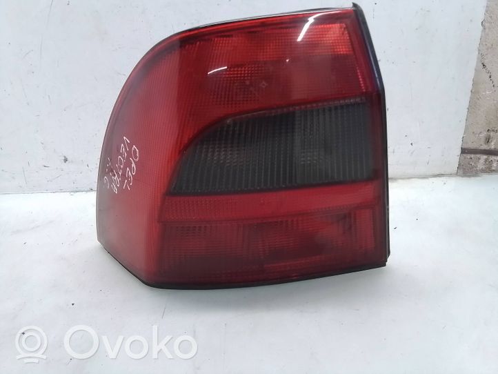 Opel Vectra B Lampa tylna 62144