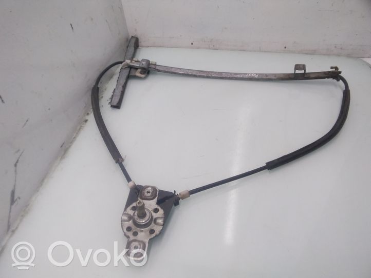 Volkswagen PASSAT B3 Front door manual window regulator 