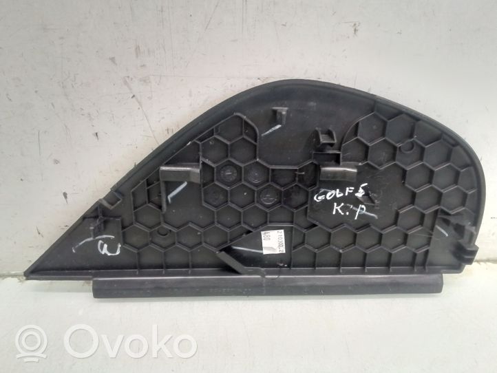 Volkswagen Golf V Boczny element deski rozdzielczej 1K0858247