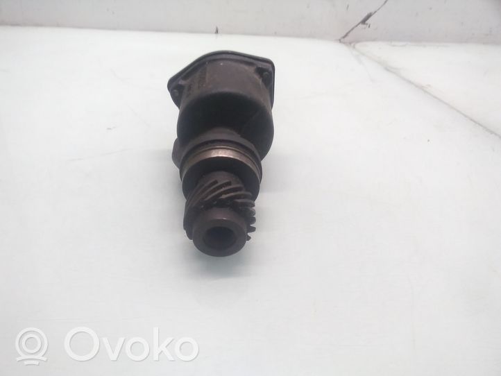 Volkswagen PASSAT B5 Alipainepumppu 028207A