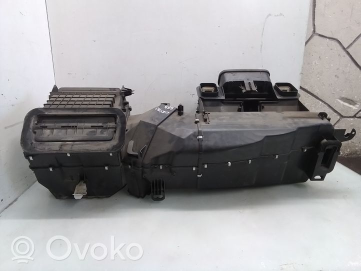 Mercedes-Benz E W210 Salono oro mazgo plastikinis korpusas 