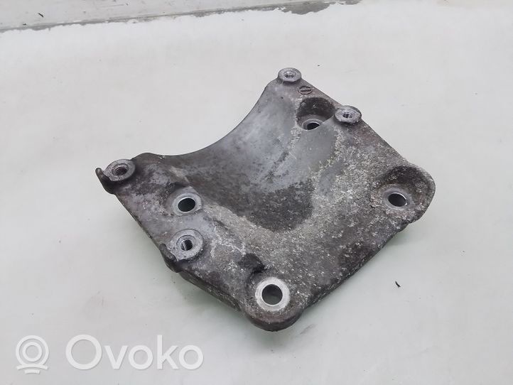 Honda Civic A/C compressor mount bracket 