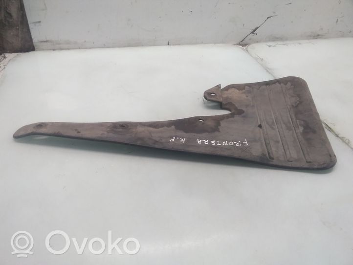 Opel Frontera B Front mudguard 