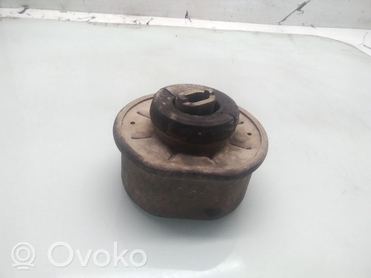 Volkswagen Transporter - Caravelle T4 Gearbox mount 