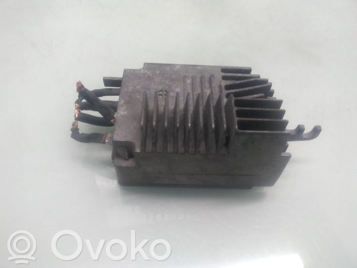 Ventilateur D'extraction De Toiture DAYTON 10W197 - Plastique, 6.8H, 21W