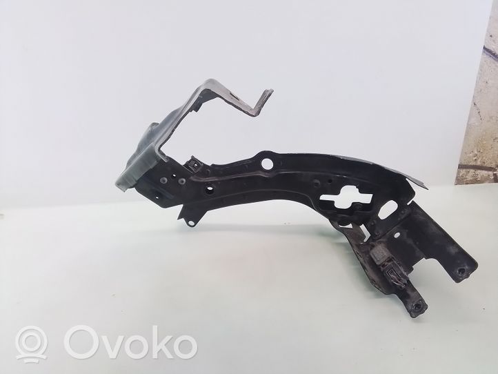 Mercedes-Benz E W211 Headlight/headlamp mounting bracket 