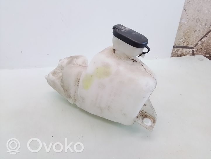 Renault Kangoo I Windshield washer fluid reservoir/tank 