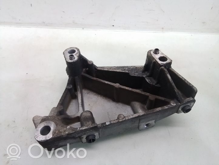 Peugeot 1007 Support, suspension du moteur 9636977280